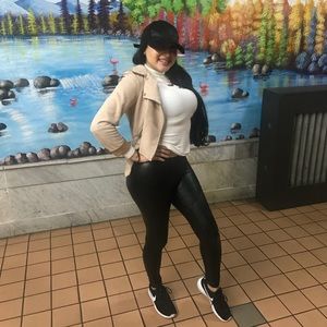 BLACK FAUX LETHER MOTO LEGGINGS 😎